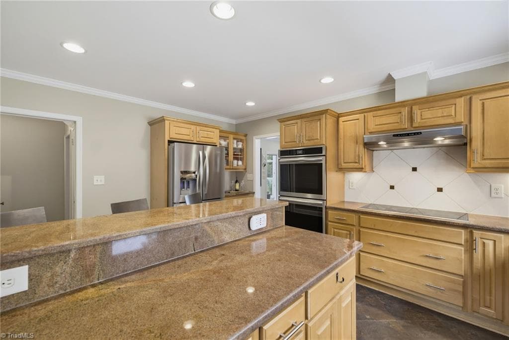 Stick/Site Built at 123 Beverly Place, Greensboro NC 27403, photo 14 of 50