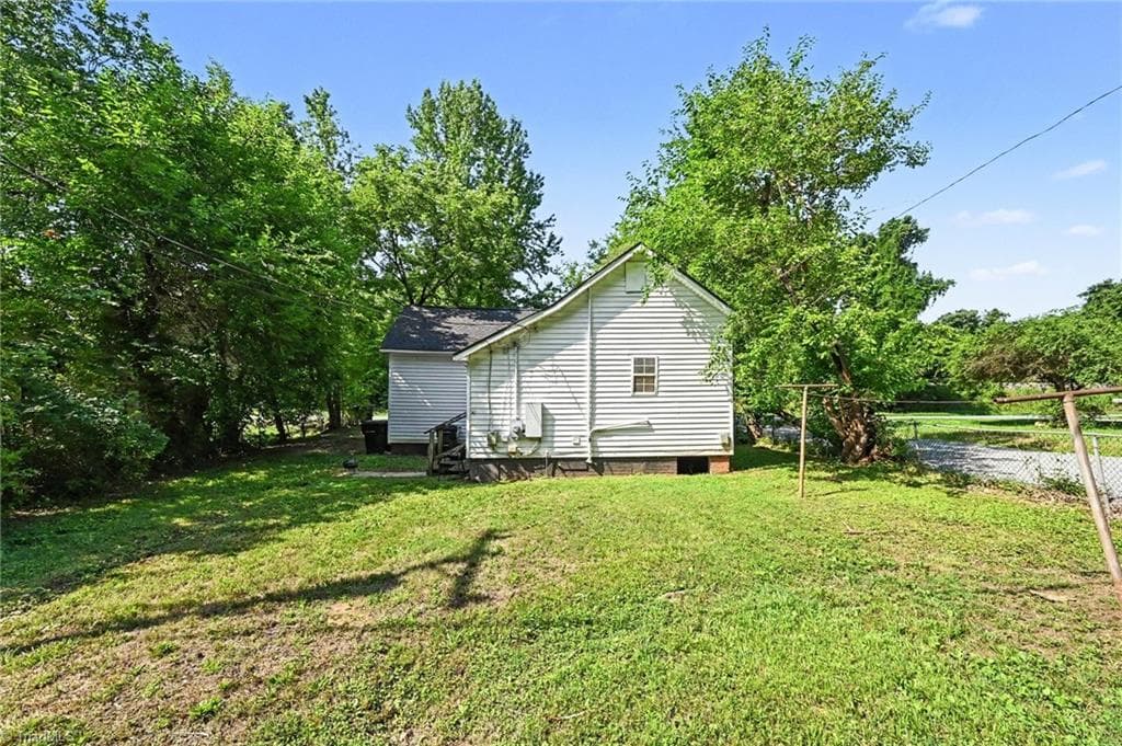 Stick/Site Built at 1119 N Park Avenue, Burlington NC 27217, Burlington, photo 9 of 12