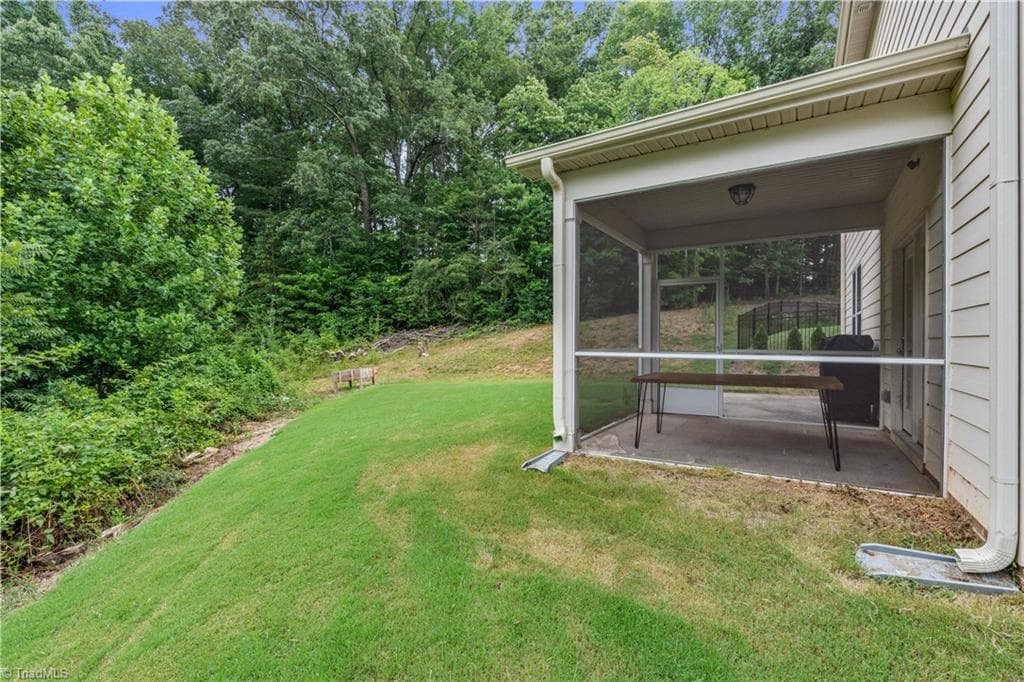 Stick/Site Built at 4604 Fairway Run Drive, Pfafftown NC 27040, photo 46 of 48