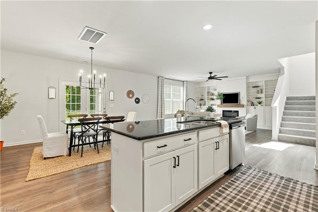 Stick/Site Built at 4604 Fairway Run Drive, Pfafftown NC 27040, photo 13 of 48