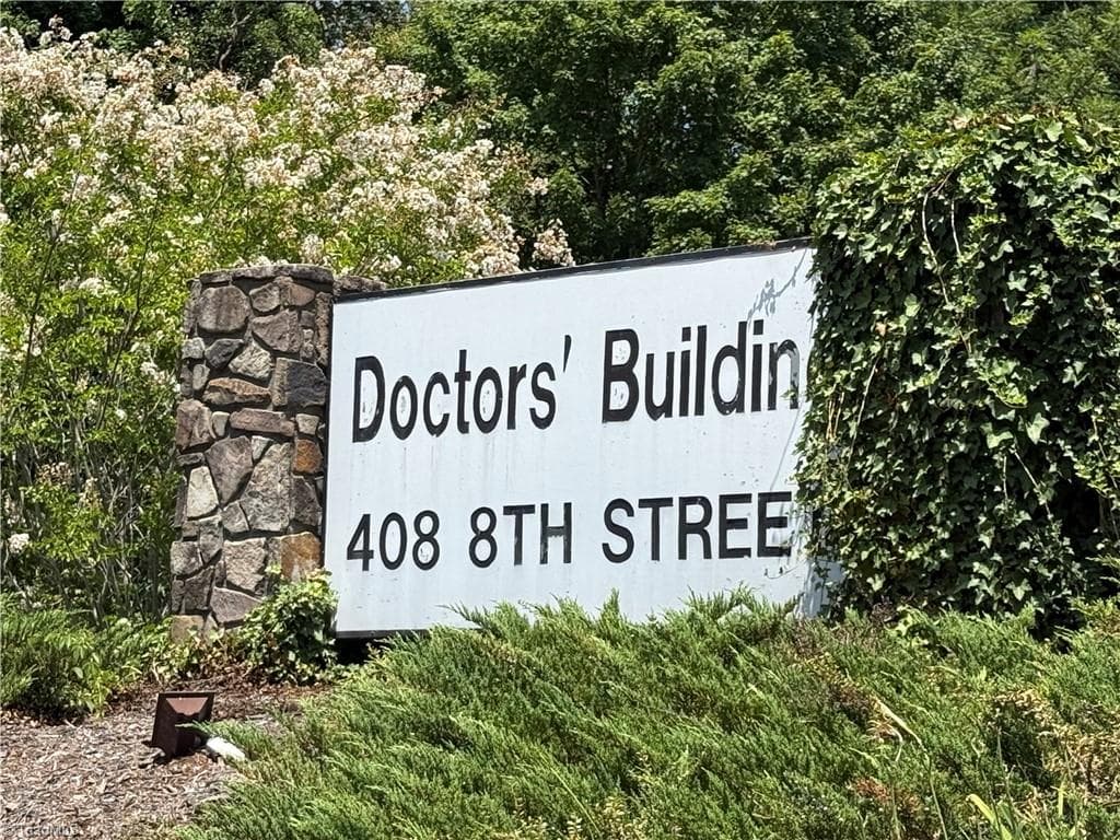 Medical at 408 8th Street, North Wilkesboro NC 28659, North Wilkesboro, photo 5 of 15