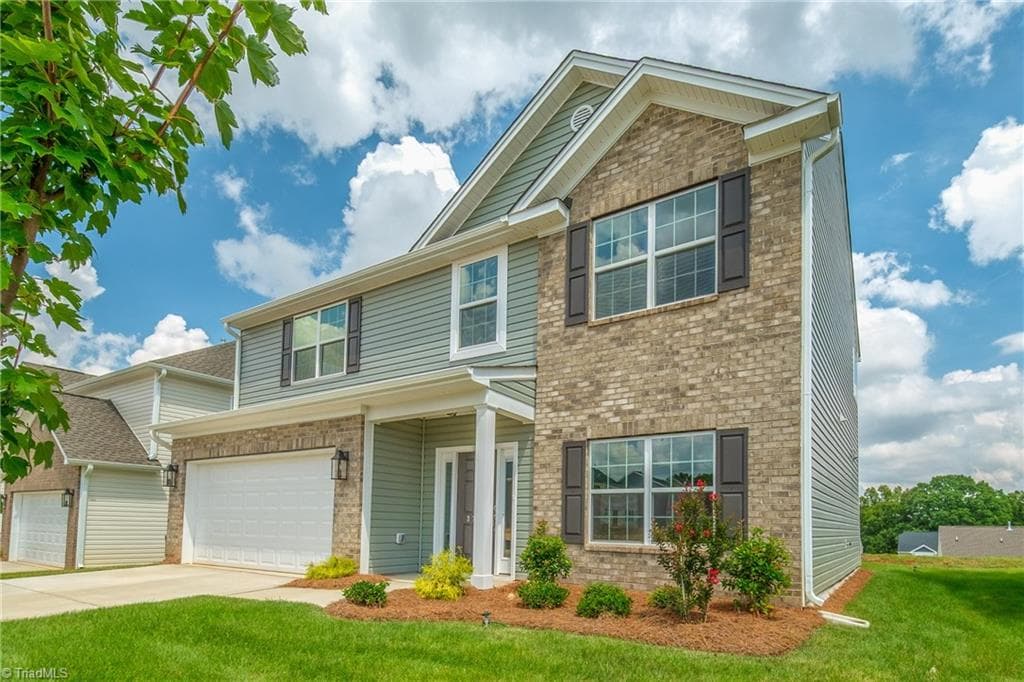 Stick/Site Built at 3713 Contimental Square, Kernersville NC 27284, photo 2 of 31