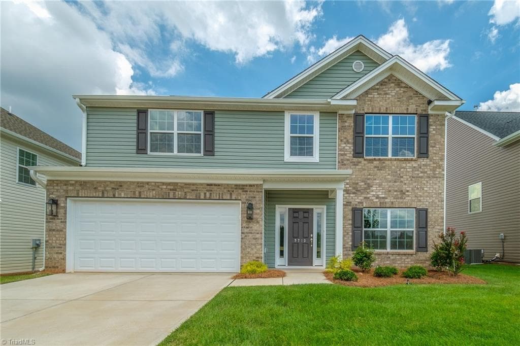 3713 Contimental Square, Kernersville NC 27284