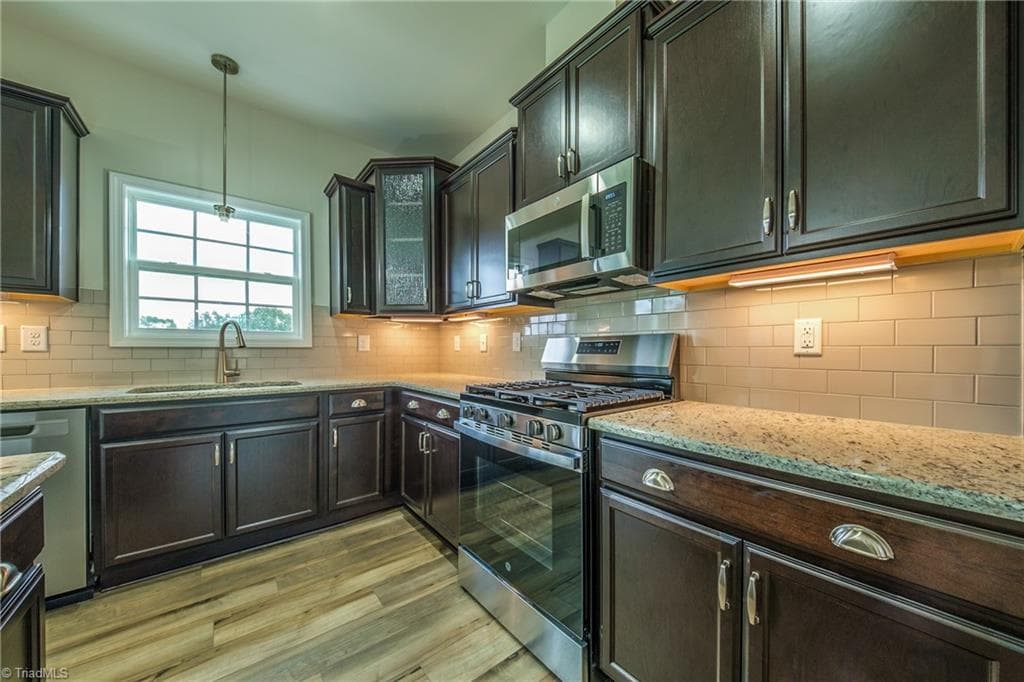 Stick/Site Built at 3713 Contimental Square, Kernersville NC 27284, photo 11 of 31
