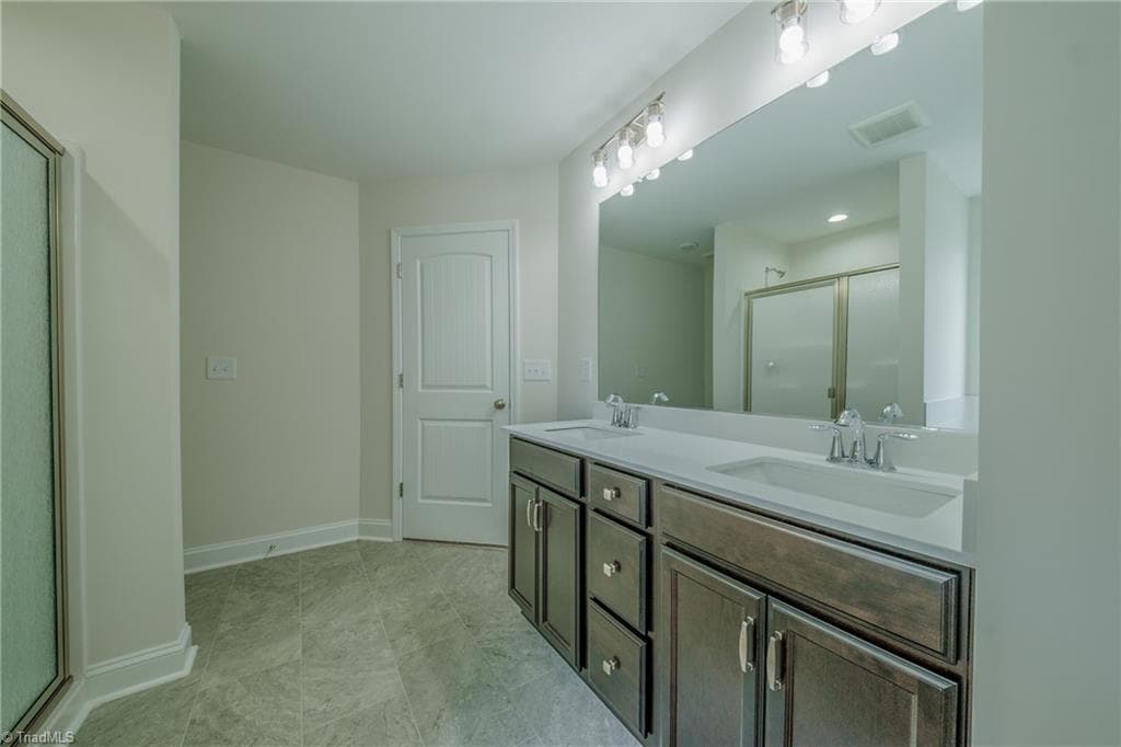 Stick/Site Built at 3713 Contimental Square, Kernersville NC 27284, photo 25 of 31