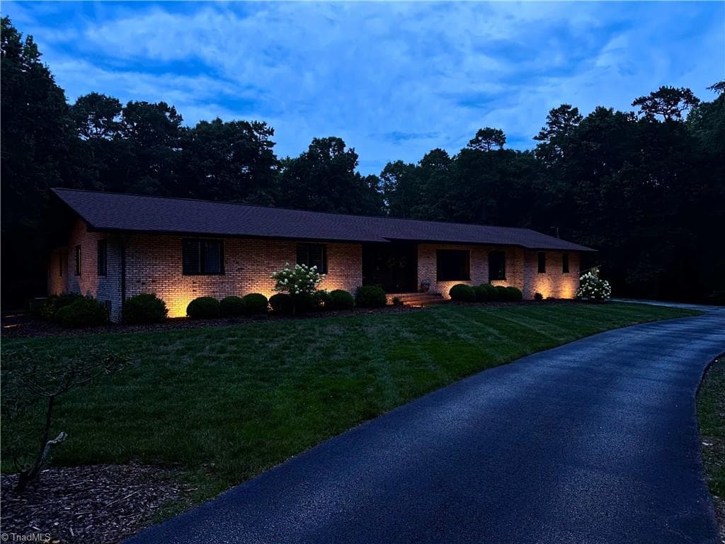 Stick/Site Built at 6955 Harlow Drive, High Point NC 27263, High Point, photo 11 of 96