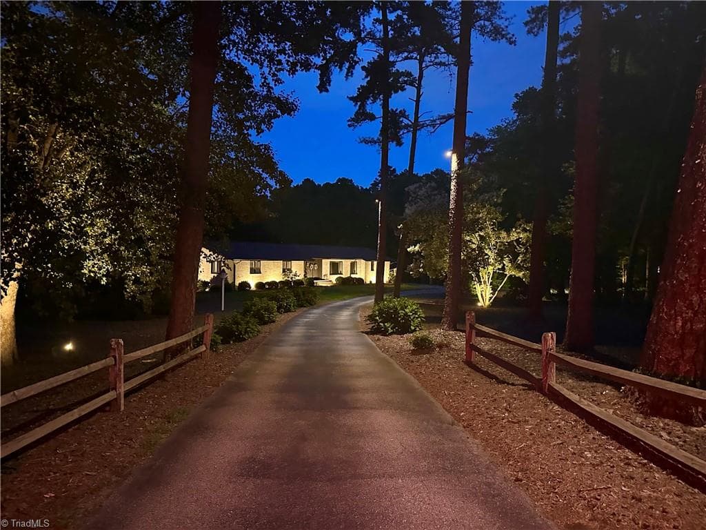 6955 Harlow Drive, High Point NC 27263