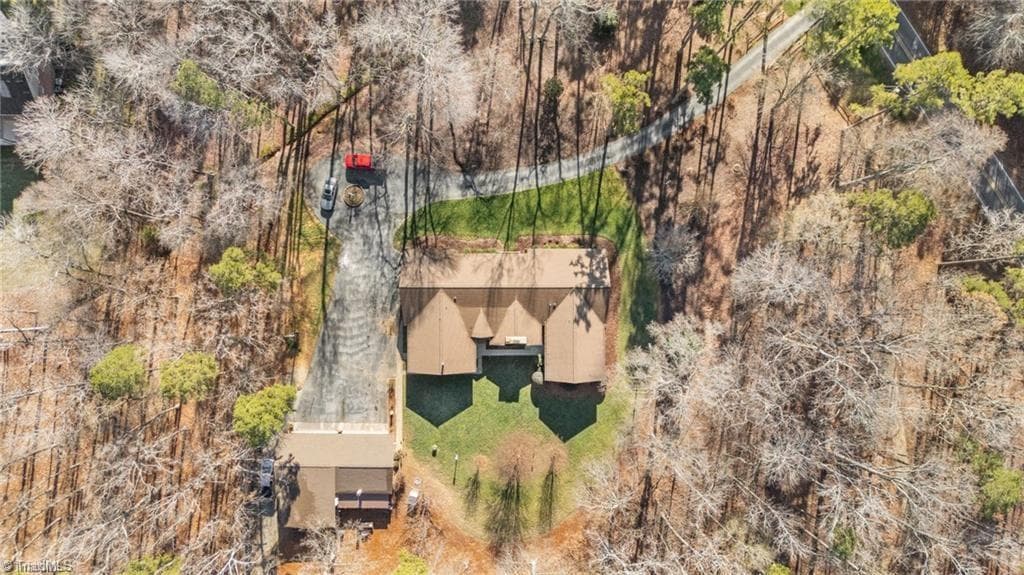 Stick/Site Built at 6955 Harlow Drive, High Point NC 27263, High Point, photo 27 of 96