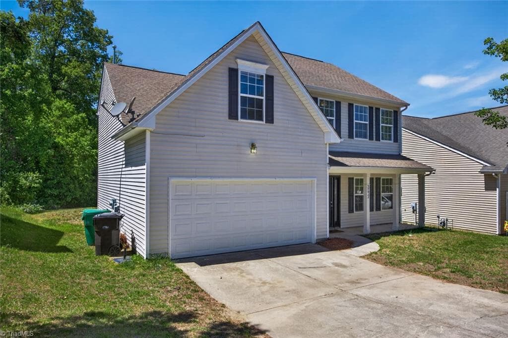 Stick/Site Built at 2173 Cliffvale Drive, High Point NC 27262, photo 3 of 33