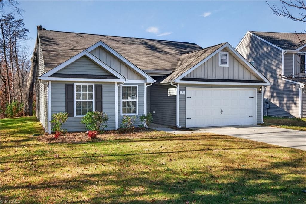 Stick/Site Built at 1 Ord Court, Greensboro NC 27405, photo 3 of 27