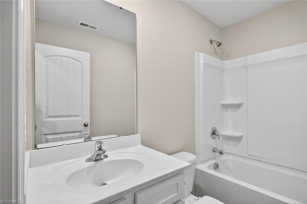 Stick/Site Built at 2231 Balmore Avenue, Greensboro NC 27405, photo 26 of 32