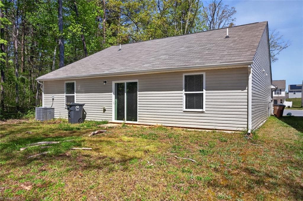 Stick/Site Built at 2231 Balmore Avenue, Greensboro NC 27405, photo 29 of 32