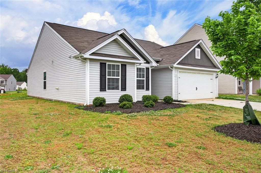 Stick/Site Built at 2112 Briar Run Drive, Greensboro NC 27405, photo 2 of 31