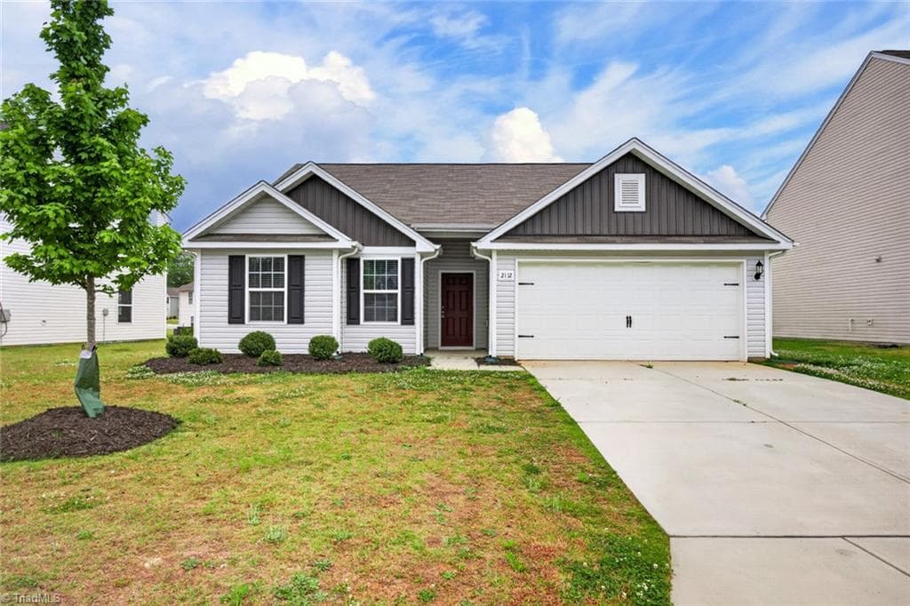 2112 Briar Run Drive, Greensboro NC 27405