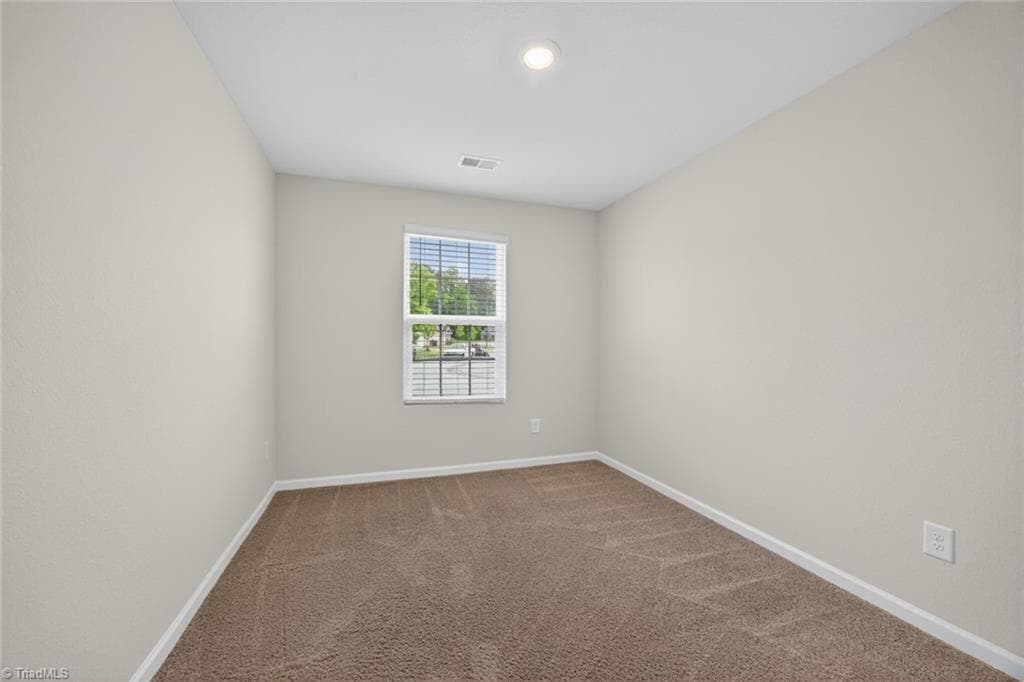 Stick/Site Built at 2112 Briar Run Drive, Greensboro NC 27405, photo 24 of 31