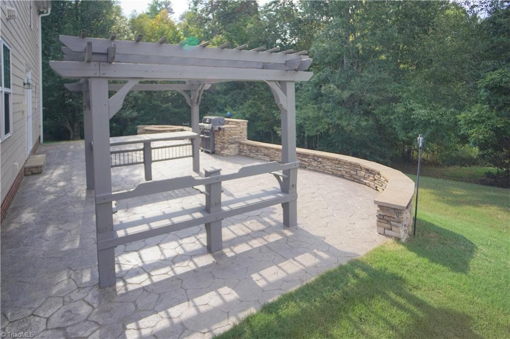 Stick/Site Built at 4617 Dry Creek Court, High Point NC 27265, photo 32 of 49