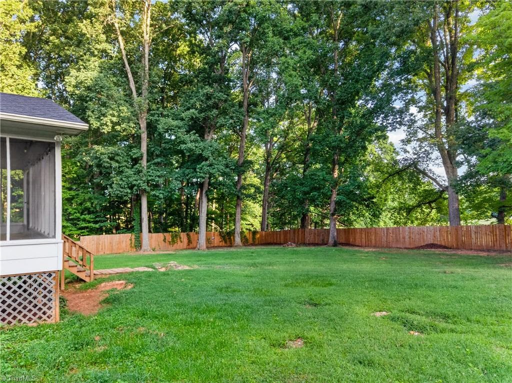 Stick/Site Built at 1116 Cranbrook Way, Asheboro NC 27205, photo 33 of 40