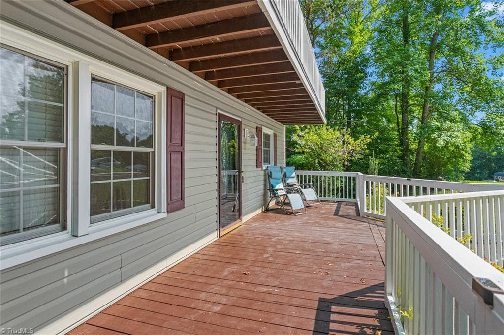 Stick/Site Built at 147 Glen Meadow Drive, Reidsville NC 27320, photo 3 of 27