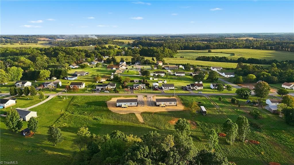 Manufactured Home at 136 Speaks Road, Olin NC 28660, photo 40 of 41