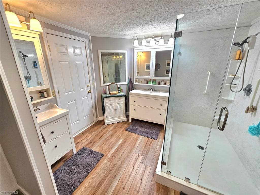 Manufactured Home at 734 Pinehaven Drive, New London NC 28127, New London, photo 12 of 44