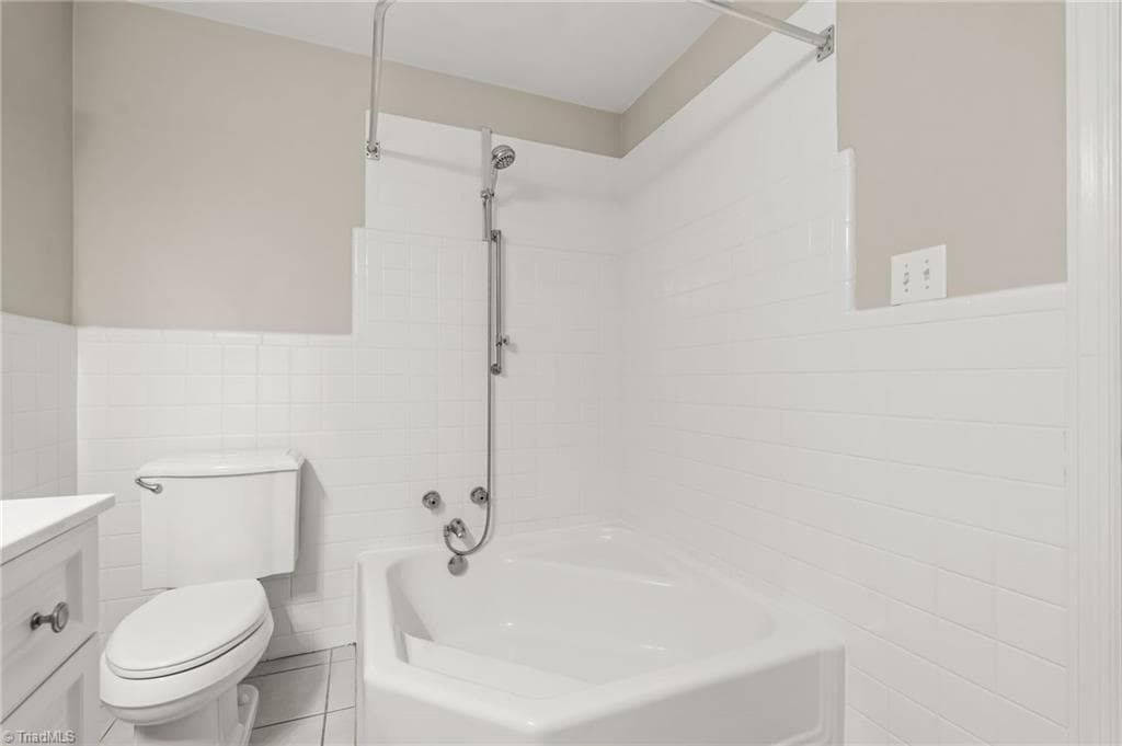 Stick/Site Built at 1116 Wynnewood Avenue, High Point NC 27262, photo 31 of 50