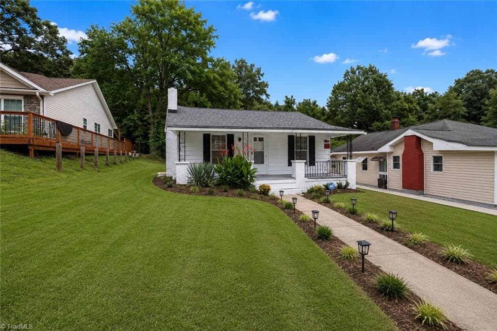 Stick/Site Built at 1306 Forrest Street, High Point NC 27262, photo 5 of 27