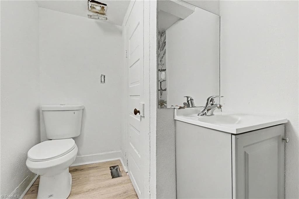 Stick/Site Built at 1306 Forrest Street, High Point NC 27262, photo 21 of 27