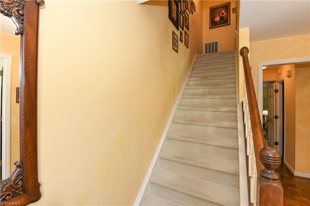 Stick/Site Built at 1717 Ternberry Road, High Point NC 27262, photo 16 of 29
