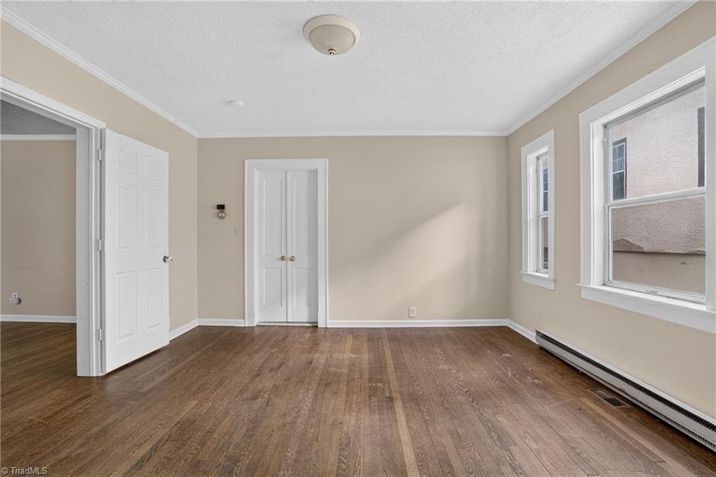 Quadruplex at 1806 Walker Avenue, Greensboro NC 27403, photo 22 of 31