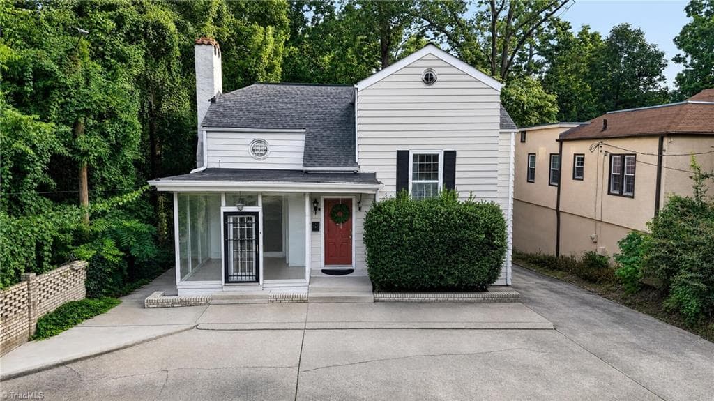 Quadruplex at 1806 Walker Avenue, Greensboro NC 27403, photo 28 of 31