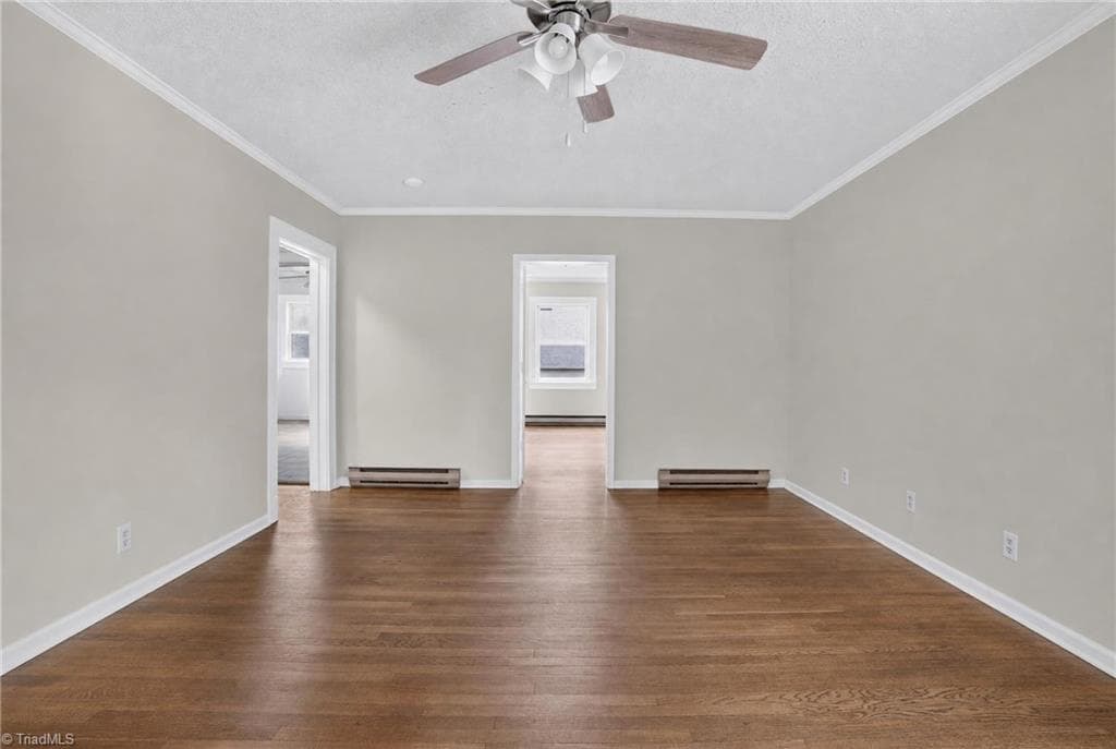 Quadruplex at 1806 Walker Avenue, Greensboro NC 27403, photo 20 of 31