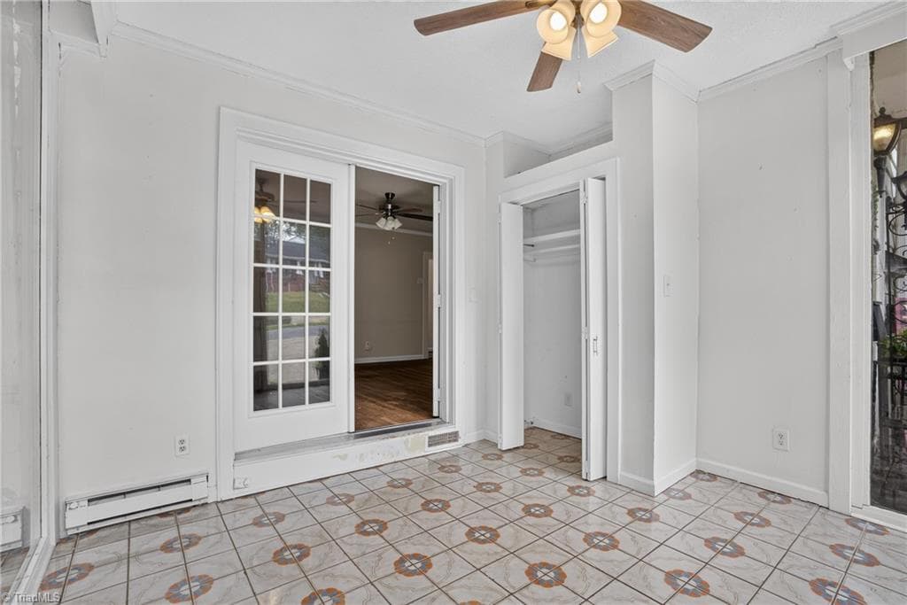 Quadruplex at 1806 Walker Avenue, Greensboro NC 27403, photo 10 of 31