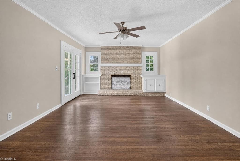 Quadruplex at 1806 Walker Avenue, Greensboro NC 27403, photo 19 of 31