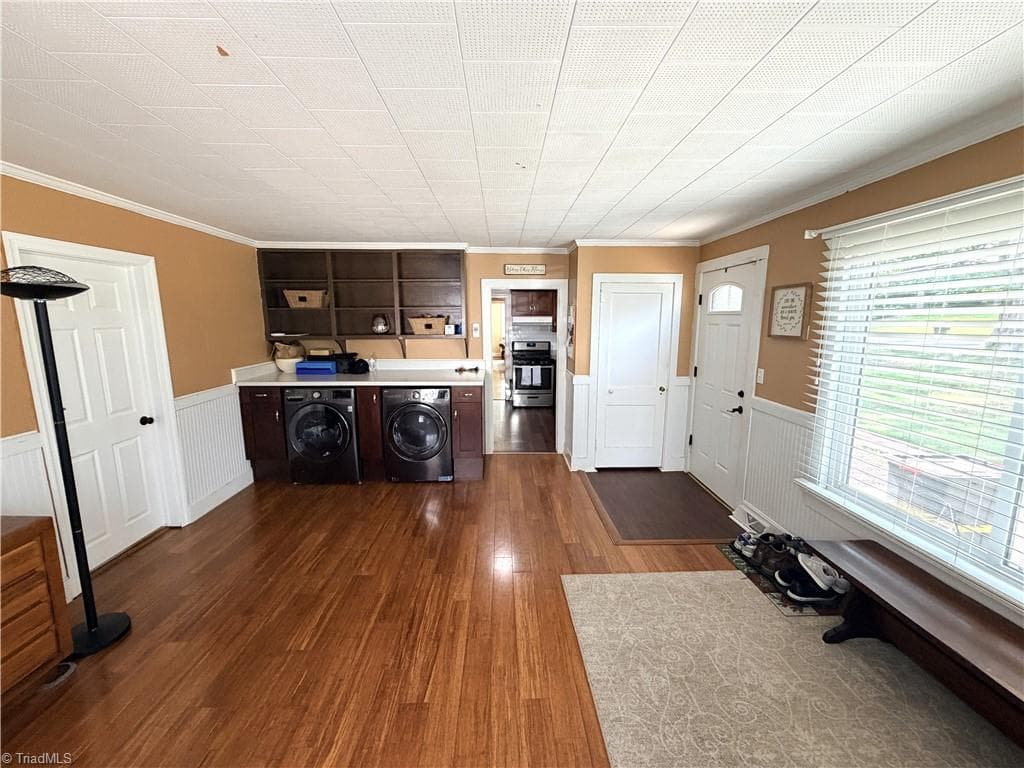 Stick/Site Built at 506 E Farriss Avenue, High Point NC 27262, photo 12 of 26