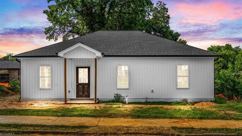 Stick/Site Built at 814 Vail Avenue, High Point NC 27260, High Point, photo 3 of 54