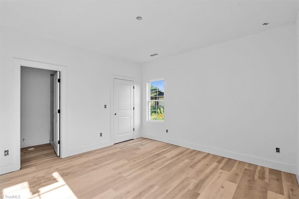 Stick/Site Built at 814 Vail Avenue, High Point NC 27260, High Point, photo 31 of 54