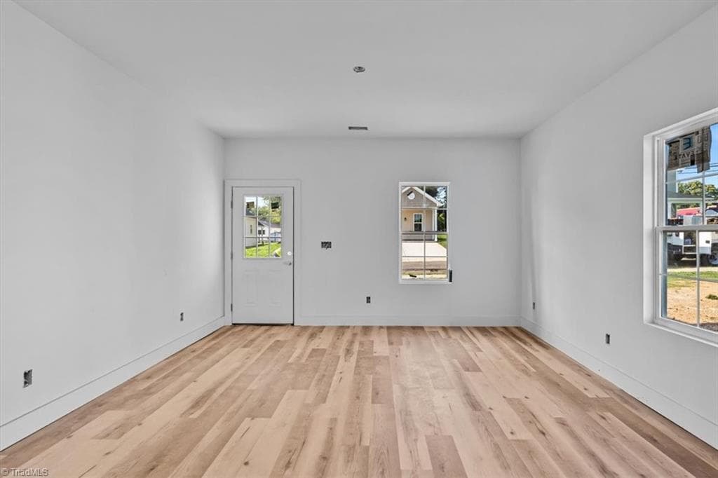 Stick/Site Built at 814 Vail Avenue, High Point NC 27260, High Point, photo 13 of 54