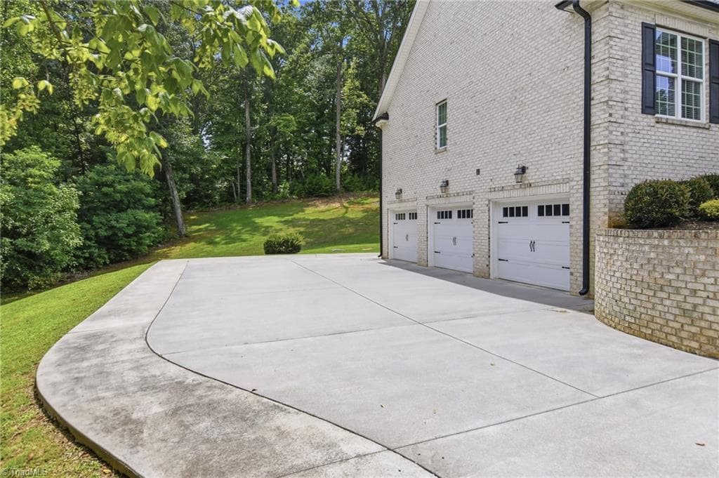 Stick/Site Built at 6171 Olde Fields Way, Pfafftown NC 27040, Pfafftown, photo 4 of 33