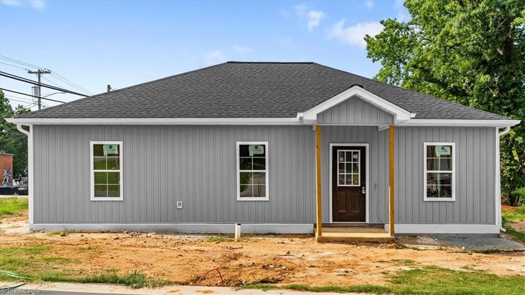Stick/Site Built at 816 Vail Avenue, High Point NC 27260, High Point, photo 3 of 64