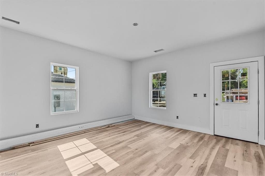Stick/Site Built at 816 Vail Avenue, High Point NC 27260, High Point, photo 15 of 64