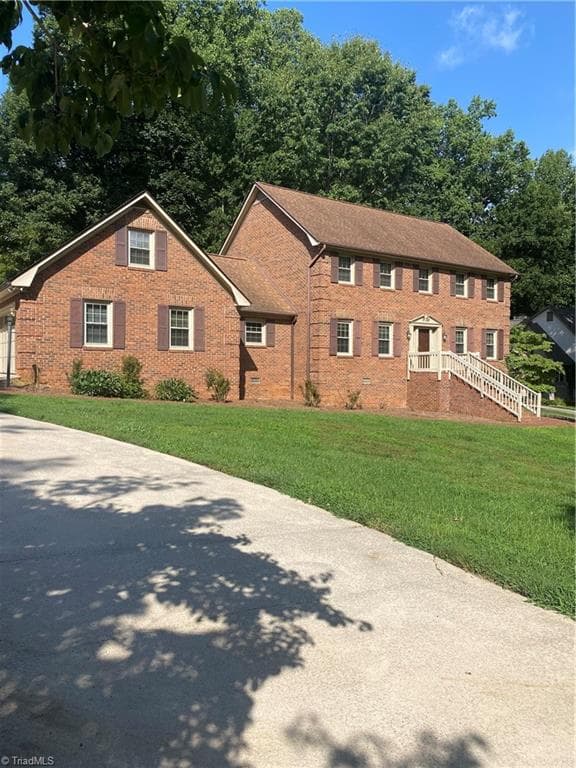 Stick/Site Built at 486 Windsor Park Road, Kernersville NC 27284, photo 2 of 22