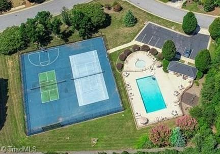 Stick/Site Built at 18 Windrock Way, Greensboro NC 27455, photo 42 of 43