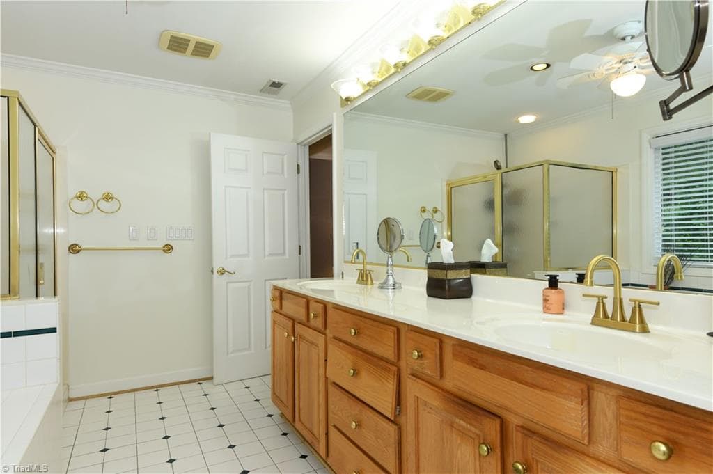 Stick/Site Built at 2405 Glen Cove Way, High Point NC 27265, photo 20 of 32