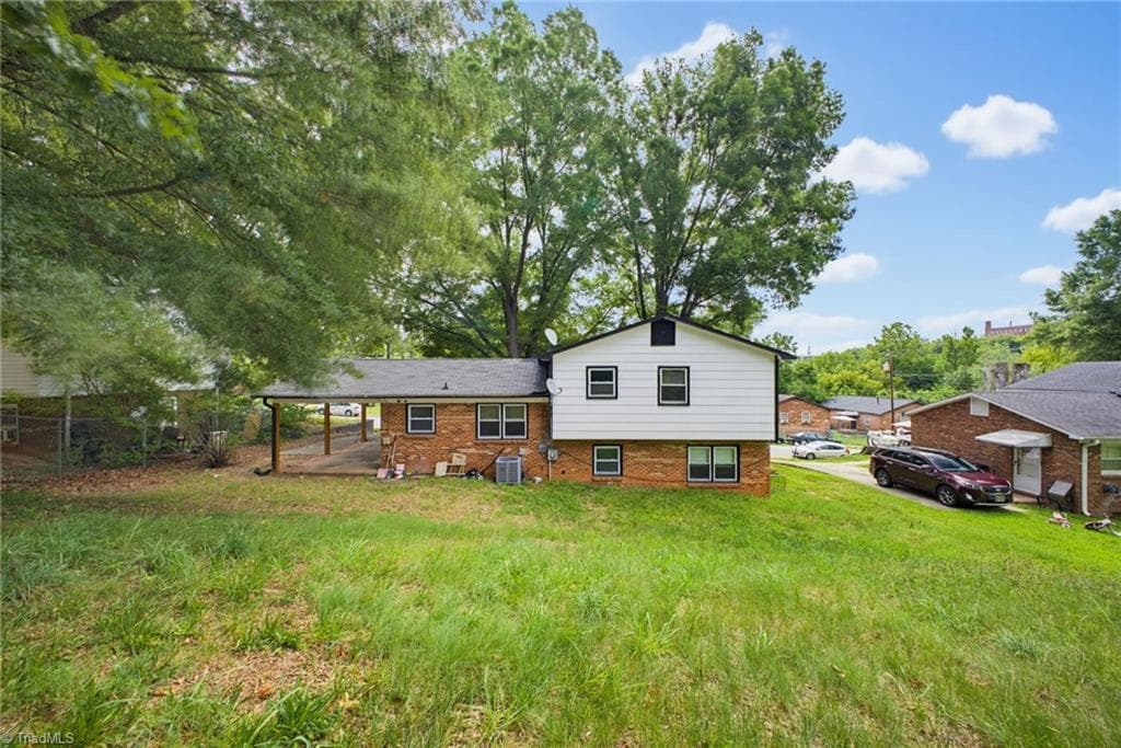 Stick/Site Built at 1320 Underwood Avenue, Winston-Salem NC 27105, Winston-Salem, photo 29 of 38