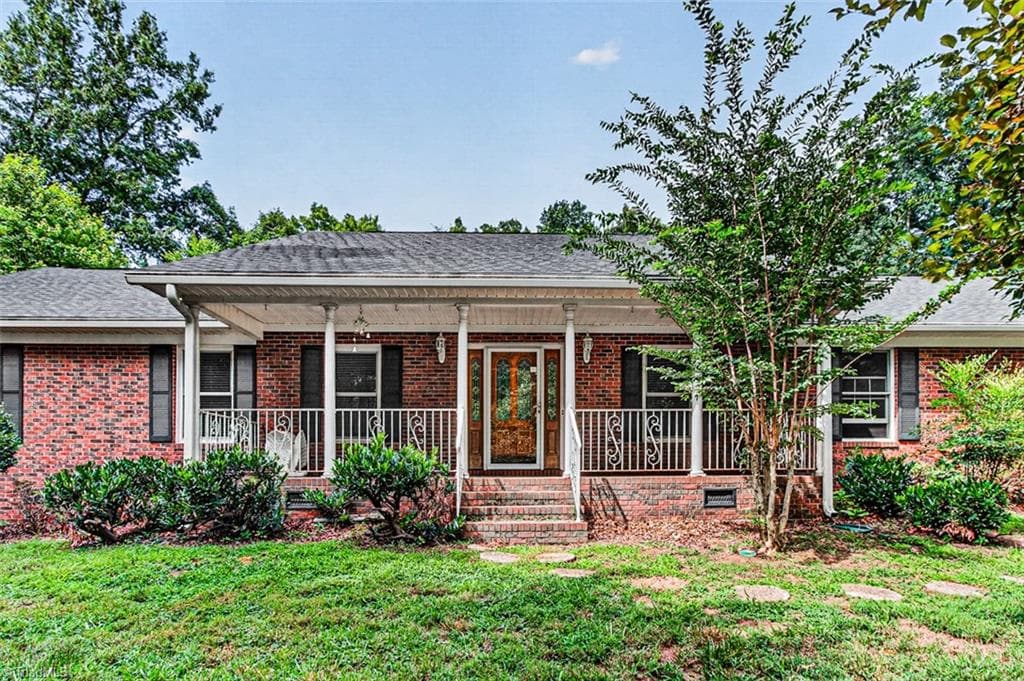 Stick/Site Built at 507/0 N Timberlea Street, Liberty NC 27298, photo 2 of 50