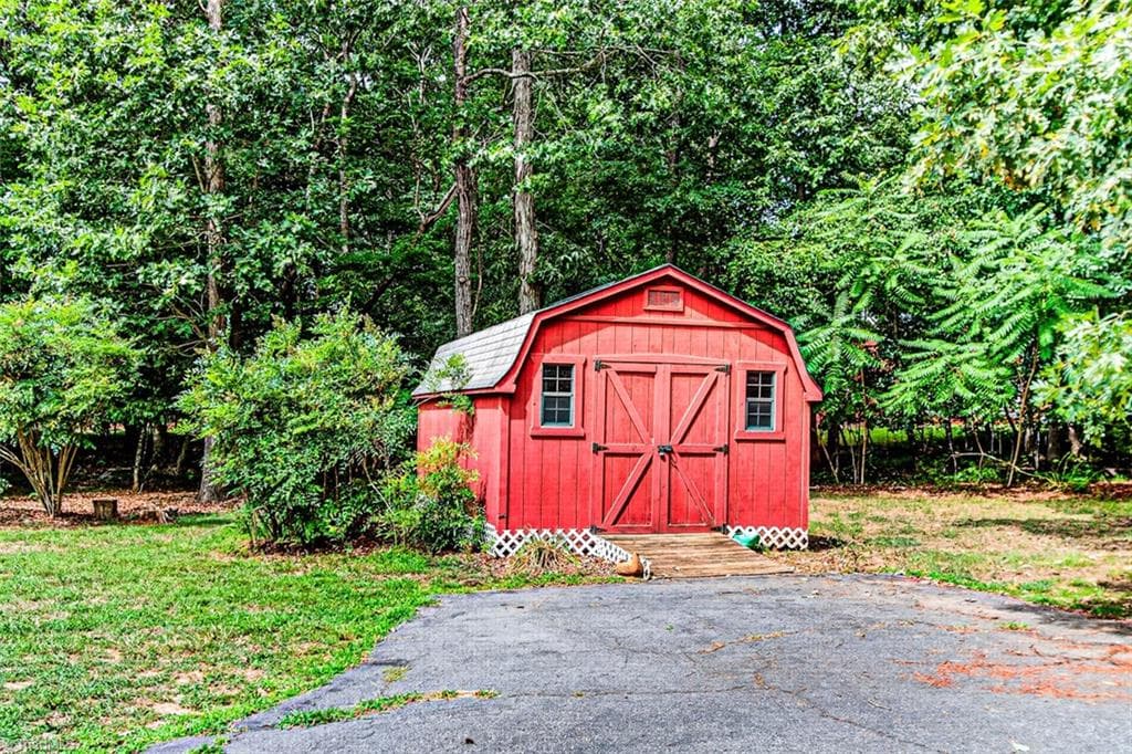 Stick/Site Built at 507/0 N Timberlea Street, Liberty NC 27298, photo 10 of 50