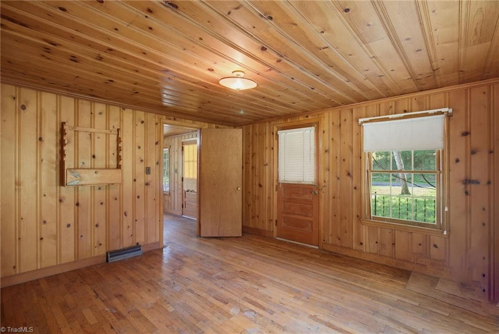Stick/Site Built at 5650 Waller Road, Pfafftown NC 27040, Pfafftown, photo 17 of 34