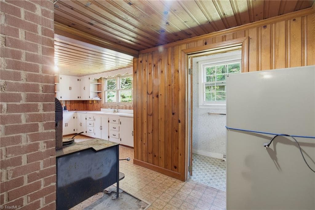 Stick/Site Built at 5650 Waller Road, Pfafftown NC 27040, Pfafftown, photo 11 of 34