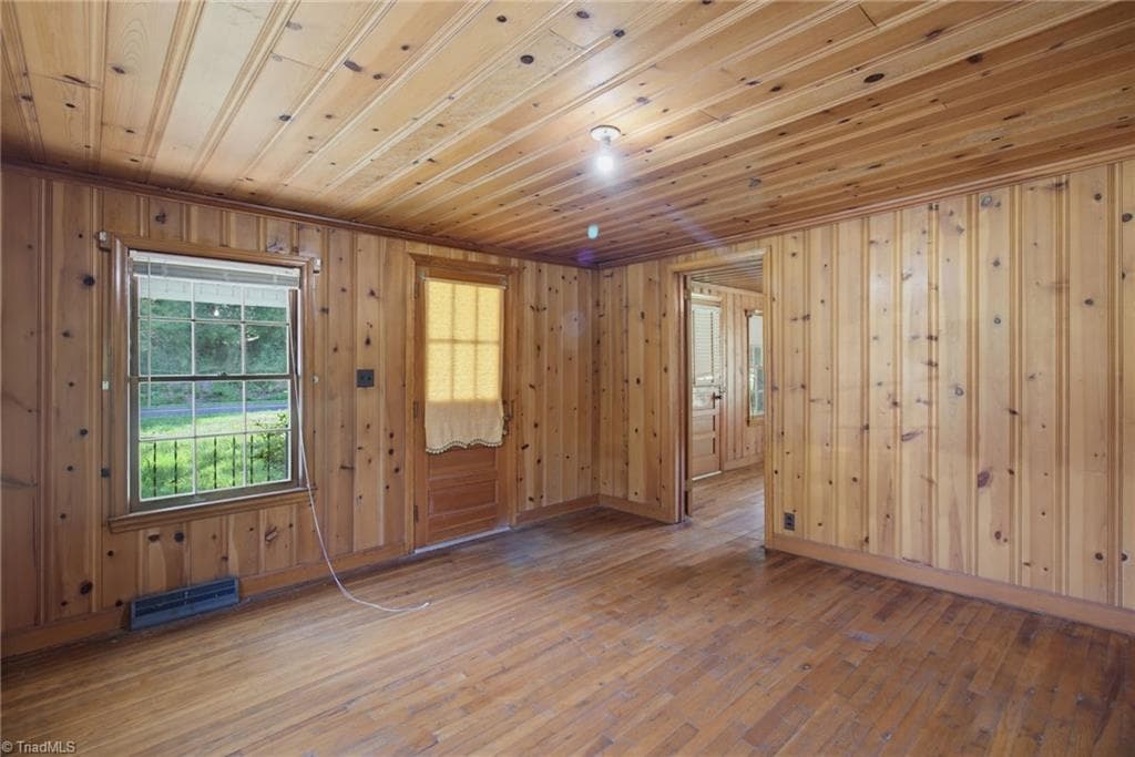 Stick/Site Built at 5650 Waller Road, Pfafftown NC 27040, Pfafftown, photo 19 of 34