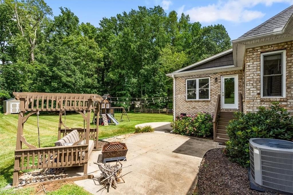Stick/Site Built at 592 Carson Ridge Drive, Oak Ridge NC 27310, Oak Ridge, photo 61 of 82